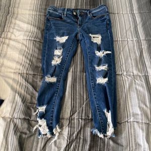 American Eagle ripped jeans size 8 short